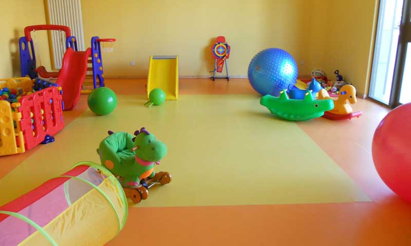 幼兒園地板安全問(wèn)題關(guān)乎青少年健康